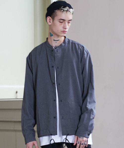 LIDNM(リドム)の「BAND COLLAR COACH SHIRT(シャツ/ブラウス・メンズ・グレー系・MEDIUM/LARGE)」の2枚目の写真