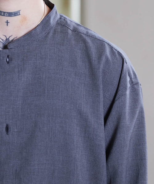 LIDNM(リドム)の「BAND COLLAR COACH SHIRT(シャツ/ブラウス・メンズ・グレー系・MEDIUM/LARGE)」の6枚目の写真