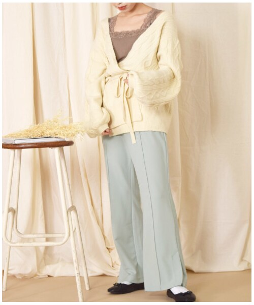 w closet(ダブルクローゼット)の「ツイルカットジョーゼットセミフレアパンツ(パンツ・レディース・ミント/ピンクベージュ/Dピンク/ブラウン・FREE)」の17枚目の写真