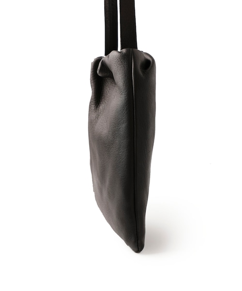 Aeta（アエタ）の「ショルダー S（バッグ・レディース・WHITE/BLACK・1/MODEL:cm/kg SIZE:）」の2枚目の写真