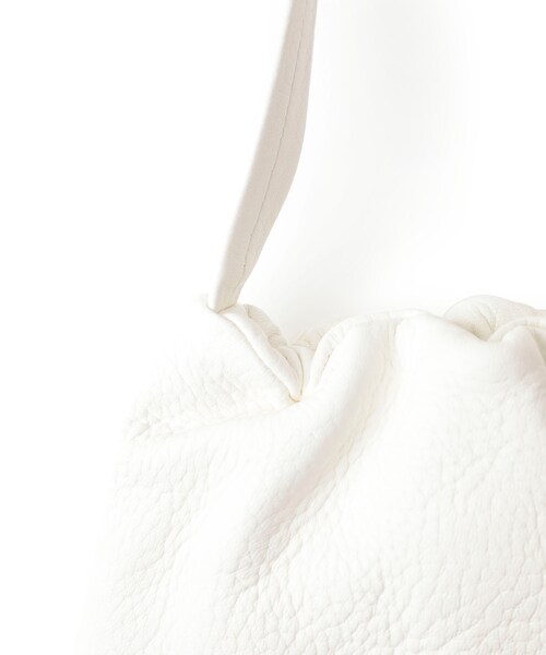 Aeta（アエタ）の「ショルダー S（バッグ・レディース・WHITE/BLACK・1/MODEL:cm/kg SIZE:）」の8枚目の写真