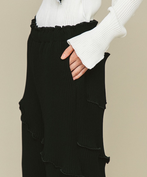 kotohayokozawa（コトハヨコザワ）の「プリーツパンツ（パンツ・レディース・WHITE/BLACK・FREE/MODEL:173cm/kg SIZE:FREE）」の9枚目の写真