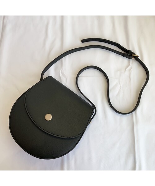 no brand(ノーブランド)の「flap round shoulder bag(ショルダーバッグ・レディース・その他)」の2枚目の写真