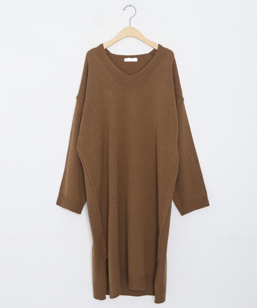 DHOLIC(ディーホリック)の「Vネックニットワンピース(ワンピース・レディース・その他/ブラウン/ブルー/ブラック・FREE)」の3枚目の写真