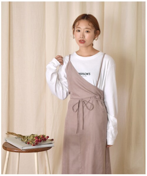 w closet(ダブルクローゼット)の「起毛ワンショルラップキャミワンピース(ワンピース/ドレス・レディース・ラベンダー/Mピンク/ブラウン・FREE)」の15枚目の写真