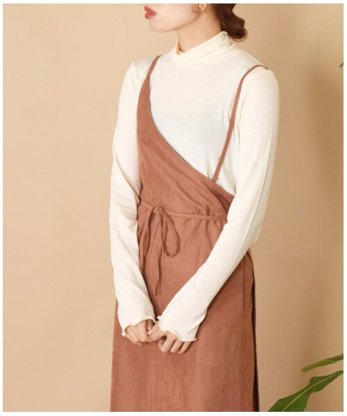 w closet(ダブルクローゼット)の「起毛ワンショルラップキャミワンピース(ワンピース/ドレス・レディース・ラベンダー/Mピンク/ブラウン・FREE)」の18枚目の写真