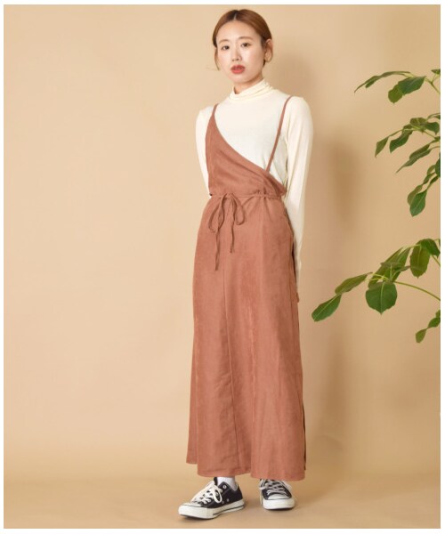 w closet(ダブルクローゼット)の「起毛ワンショルラップキャミワンピース(ワンピース/ドレス・レディース・ラベンダー/Mピンク/ブラウン・FREE)」の17枚目の写真