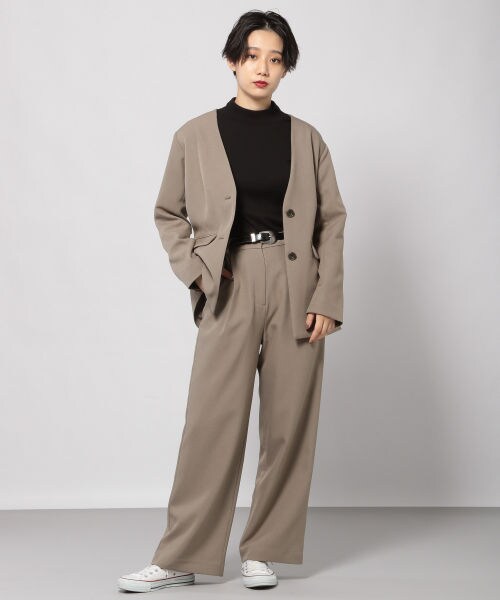 PAGEBOY（ページボーイ）の「【WEB先行予約】ＳＥＴＵＰウールライクタックパンツ【25番色のみWEB限定カラー】（パンツ・レディース・グレージュ/チャコールグレー/【WEB限定カラー】ピンク/ブラウン・S, M）」の5枚目の写真