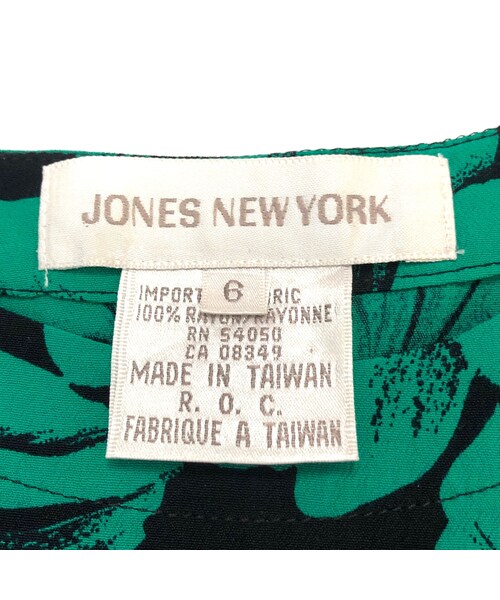 USED(ユーズド)の「JONES NEW YORK flower shirt-542-9(シャツ/ブラウス・レディース・その他)」の9枚目の写真