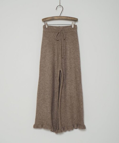 Crisp（クリスプ）の「ライトフリルニットパンツ（その他パンツ・レディース・ブラック/ブラウン・FREE）」の2枚目の写真