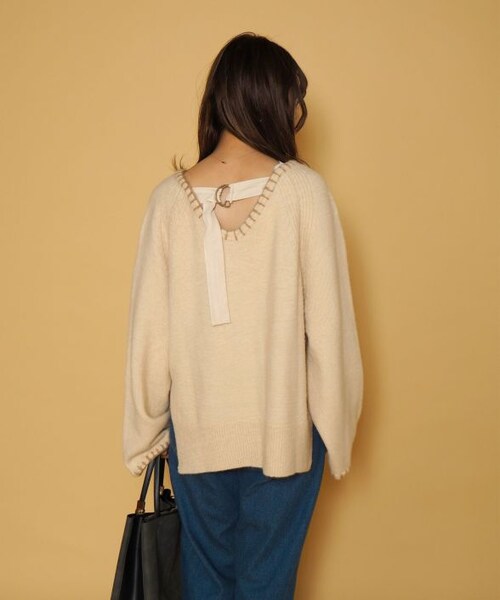 Crisp（クリスプ）の「ハンドステッチベルトニット（ニット/セーター・レディース・ブルー/アイボリー・FREE）」の3枚目の写真