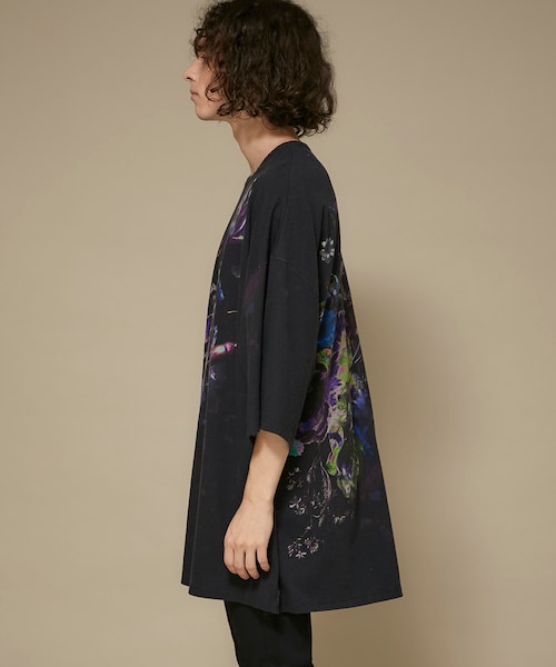 LAD MUSICIAN（ラッドミュージシャン）の「インクジェットフラワービッグティーシャツ（その他・メンズ・BLACK/YLW/GRN・FREE/MODEL:175cm SIZE:FREE）」の4枚目の写真