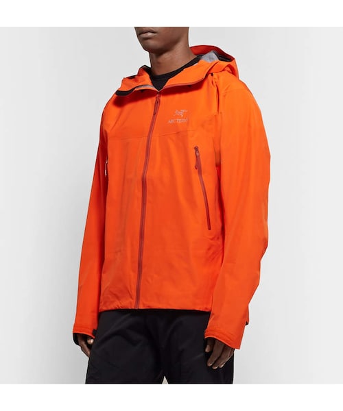 ARC'TERYX（アークテリクス）の「Arc'teryx Beta Lt Gore-Tex Pro Jacket（テーラードジャケット・メンズ・Orange・S/M/L/XL）」の5枚目の写真
