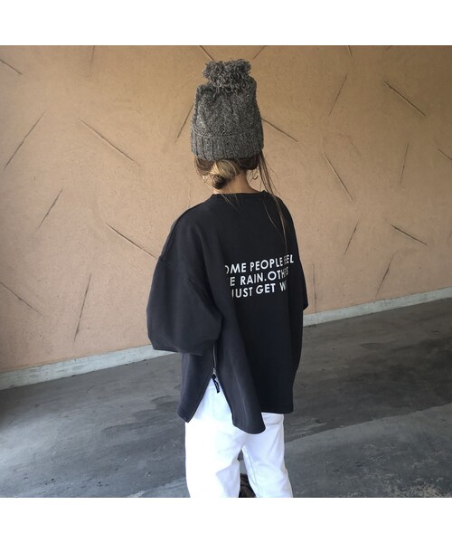 copine（コピン）の「【9月26日19時～再入荷】サイドジッパーデザイン！バックプリント裏起毛トレーナー(3color)【クリックポスト対象商品】（スウェット・レディース・その他）」の12枚目の写真