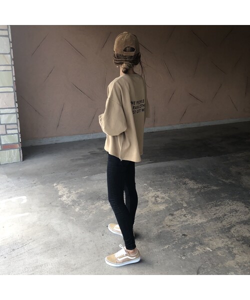 copine（コピン）の「【9月26日19時～再入荷】サイドジッパーデザイン！バックプリント裏起毛トレーナー(3color)【クリックポスト対象商品】（スウェット・レディース・その他）」の3枚目の写真