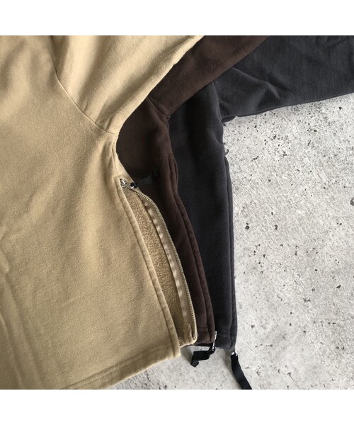 copine（コピン）の「【9月26日19時～再入荷】サイドジッパーデザイン！バックプリント裏起毛トレーナー(3color)【クリックポスト対象商品】（スウェット・レディース・その他）」の15枚目の写真