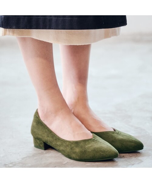 ORiental TRaffic(オリエンタルトラフィック)の「Vカット切替ヒールパンプス(その他・レディース・ブラック/カーキ/パープル・34/35/36/37/38/39/40/41/42)」の14枚目の写真