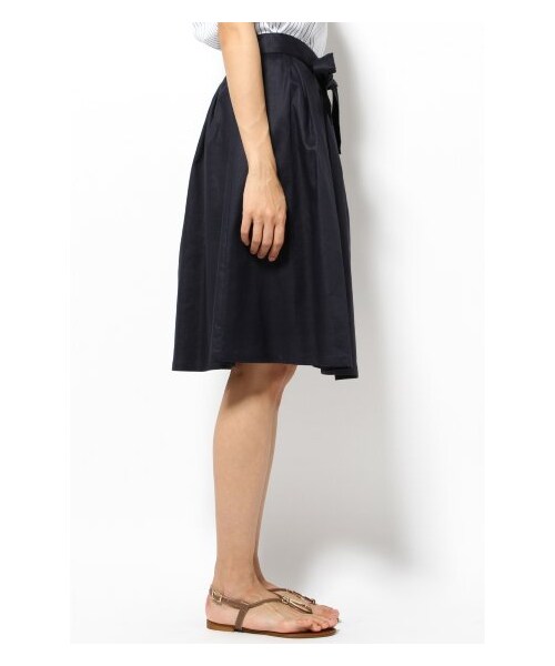 Spick & Span（スピックアンドスパン）の「リボンツキ ギャザーSK（ひざ丈スカート・レディース・ホワイト/ネイビー・34/36/38/40）」の4枚目の写真