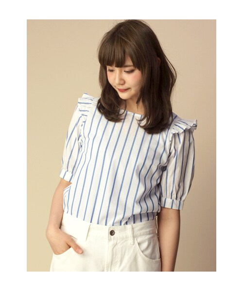 w closet(ダブルクローゼット)の「ストライプ袖フリルプルオーバー(トップス・レディース・オフホワイトベース/ネイビーブルーベース・FREE)」の1枚目の写真