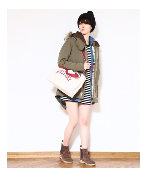 HOLIDAY(ホリデイ)の「COLLEGE BAG(バッグ・レディース・BURGUNDY/NAVY/BLACK・ONE SIZE)」の11枚目の写真