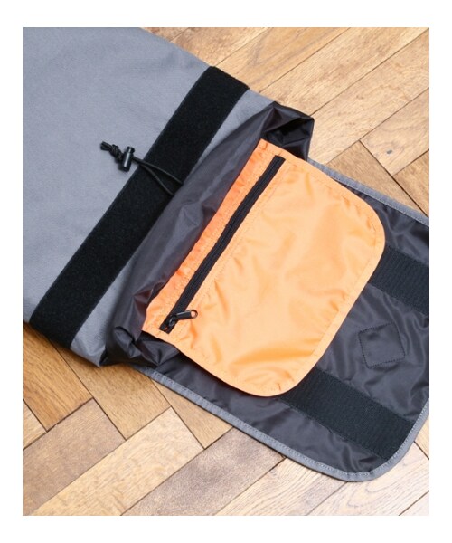 HOLIDAY(ホリデイ)の「holiday×OUTDOOR BACKPACK(バッグ・レディース・PURPLE/GRAY/BLACK・ONE SIZE)」の7枚目の写真