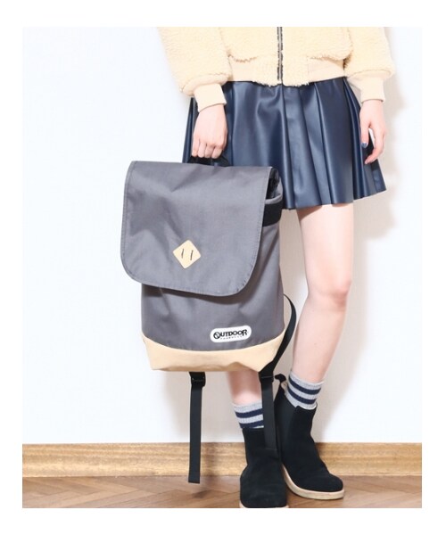 HOLIDAY(ホリデイ)の「holiday×OUTDOOR BACKPACK(バッグ・レディース・PURPLE/GRAY/BLACK・ONE SIZE)」の5枚目の写真