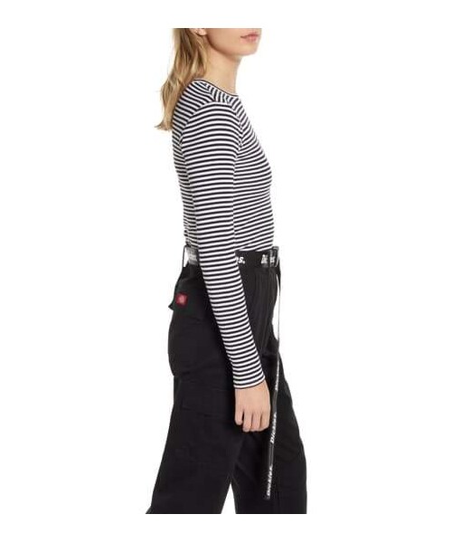 Dickies（ディッキーズ）の「Dickies Ribbed Stripe Lettuce Edge Crop Tee（Tシャツ/カットソー・レディース・Black・Small/X-small）」の2枚目の写真