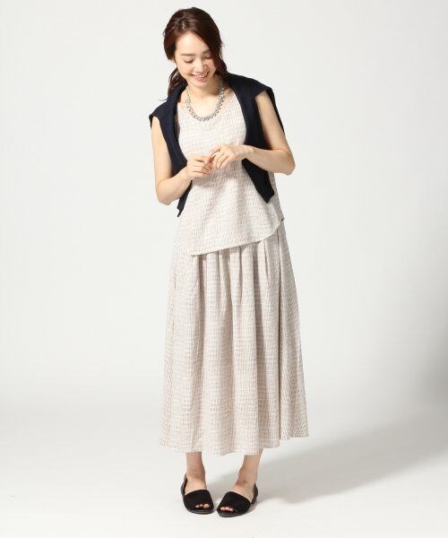 GLOBAL WORK(グローバルワーク)の「プリントマキシセットワンピース(ワンピース/ドレス・レディース・ブラックガラ09/ベージュガラ52/ネイビームジ88・M/L)」の2枚目の写真