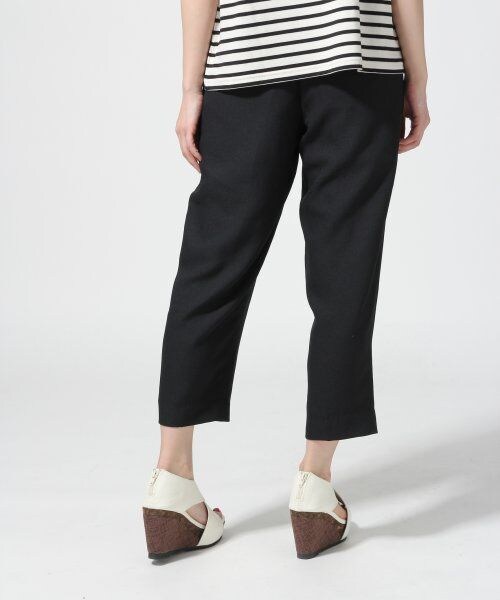 JEANASIS（ジーナシス）の「クリアベルトタックワイドパンツ（パンツ・レディース・アイボリー/ブラック・S/M）」の4枚目の写真