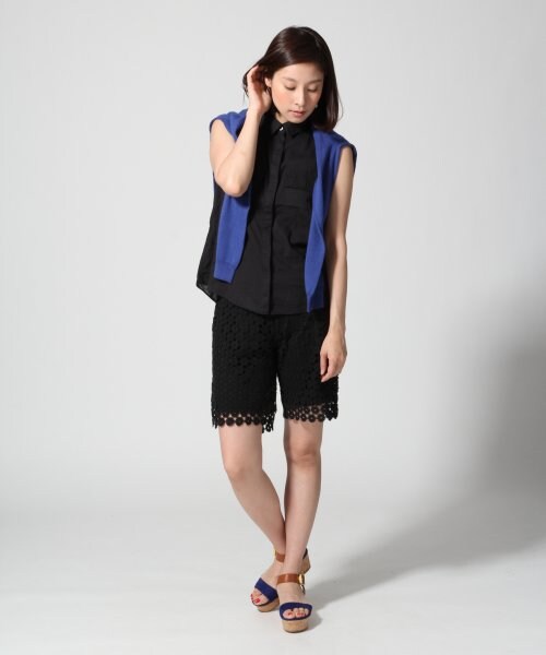 LEPSIM（レプシィム）の「レーヨン／コットンムジガラノースリーブシャツ（トップス・レディース・オフ/ブラック/フラワー/ライトグレー・Ｍ/Ｌ）」の9枚目の写真