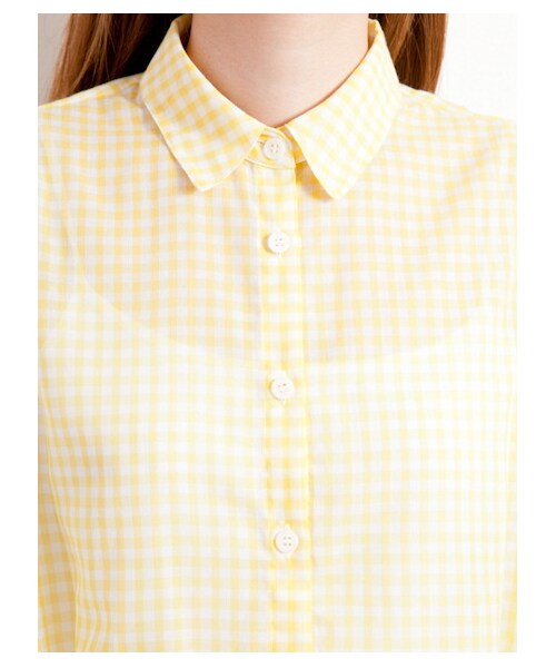 E hyphen world gallery(イーハイフンワールドギャラリー)の「ギンガムチェック裾タックシャツ(シャツ・ブラウス・レディース・ブラック/イエロー/ブルー・F)」の7枚目の写真
