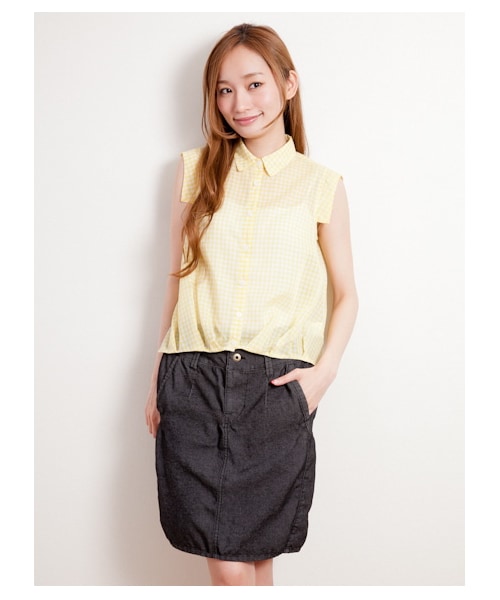 E hyphen world gallery(イーハイフンワールドギャラリー)の「ギンガムチェック裾タックシャツ(シャツ・ブラウス・レディース・ブラック/イエロー/ブルー・F)」の3枚目の写真