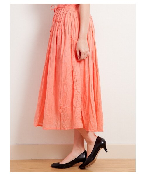 Green Parks fuuwa（グリーンパークスフーワ）の「・ソフトクリンクルロングスカート（スカート・レディース・オフホワイト/ブラック/ピンク/ネイビー・F）」の6枚目の写真