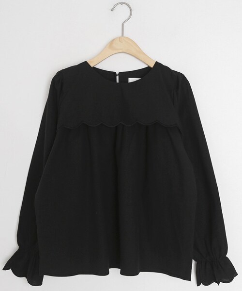 DHOLIC（ディーホリック）の「スカラップ刺繍ブラウス（シャツ/ブラウス・レディース・ホワイト/ベージュ/ブラック・FREE）」の2枚目の写真