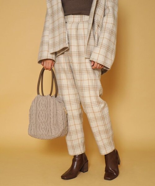 Crisp（クリスプ）の「チェックタックパンツ（その他パンツ・レディース・グレー/アイボリー・FREE）」の2枚目の写真