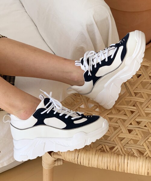 DHOLIC（ディーホリック）の「プラットフォーム配色スニーカー（スニーカー・レディース・ホワイト/ブラウン/ブルー・230/235/240/245/250）」の3枚目の写真