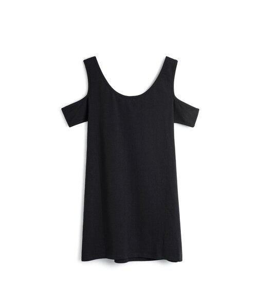 PAZZO（パッゾ）の「MIT 歐美簡約素面露肩上衣（トップス・レディース・牙白/黑・S/M/L）」の7枚目の写真