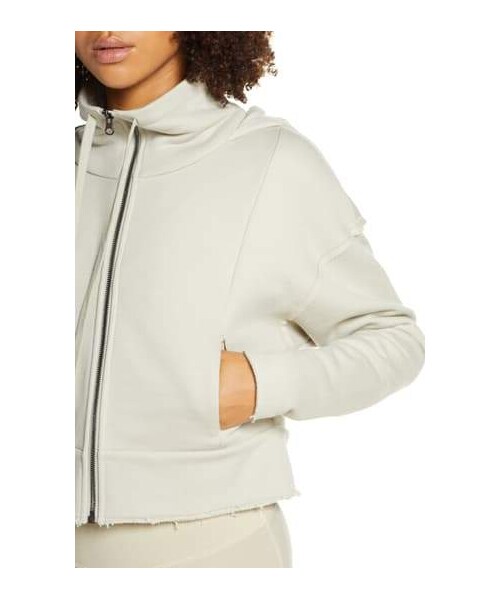 ALOの「Alo Track Jacket(トップス・レディース・Beige・Medium/Large/Small/X-small)」の2枚目の写真