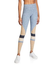 Alo Yoga（アロヨガ）の「Alo Yoga High-Waist Alosoft Momentum