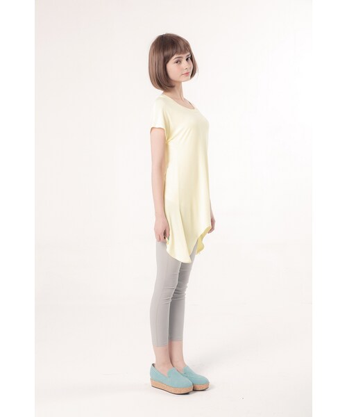 ORENDA（オレンダ）の「MIT舒適不規則下擺長版上衣（トップス・レディース・桃紅/黃/藍/黑・S/M）」の9枚目の写真