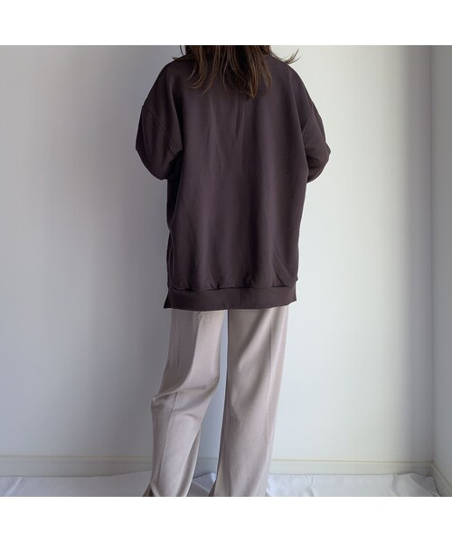 no brand(ノーブランド)の「sideslit big sweat【brown】(スウェット・レディース・その他)」の4枚目の写真