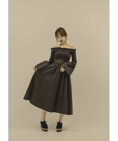 N With エヌウィズ の シャーリングオフショルワンピース ワンピース Wear