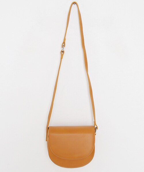 DHOLIC（ディーホリック）の「2WAYハーフムーンバッグ（ショルダーバッグ・レディース・ブラウン/ベージュ/レッド/ブラック/その他・FREE）」の5枚目の写真