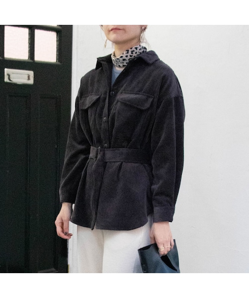 Sheson（シーズン）の「Sheson(シーズン)セレクト 太コーデュロイビッグシャツ（シャツ/ブラウス・レディース・ブラウン/ホワイト/ブラック・FREE）」の3枚目の写真