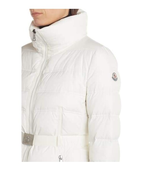 MONCLER(モンクレール)の「Moncler Accenteur Belted Quilted Down Puffer Coat(ジャケット/アウター・レディース・White・1/2/3)」の5枚目の写真