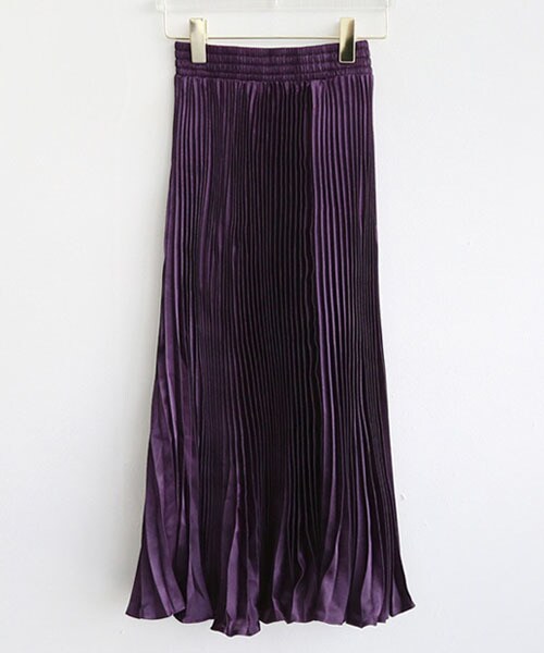 DHOLIC STYLE（ディーホリックスタイル）の「[hellosweety] サテンプリーツスカート（スカート・レディース・ブラウン/グリーン/ブラック/パープル/ベージュ・FREE）」の5枚目の写真