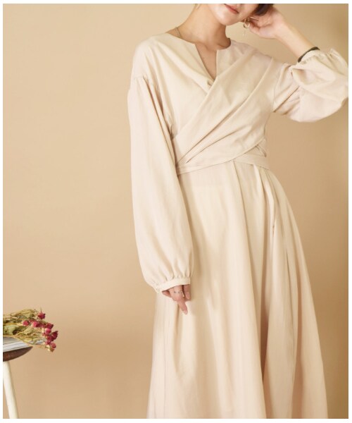 w closet（ダブルクローゼット）の「カシュクール後ろリボンワンピース（ワンピース/ドレス・レディース・Lベージュ/グレーピンク/アカチャ・FREE/M/L）」の12枚目の写真