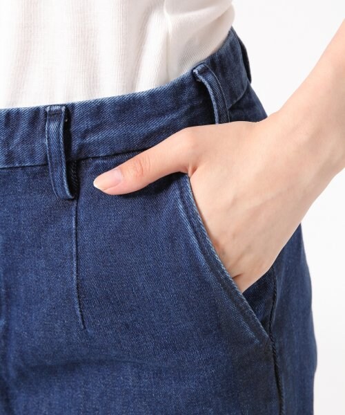 A part by(アパートバイ)の「Cデニムラインワイドパンツ(パンツ・レディース・ライトブルー/ブルー・M/L)」の8枚目の写真