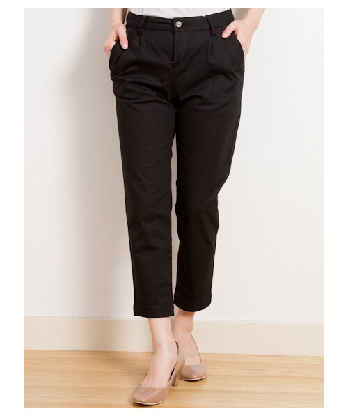 earth music&ecology（アースミュージックアンドエコロジー）の「・カラークロップドパンツ（パンツ・レディース・オフホワイト/ブラック/ベージュ/ロイヤルブルー/ネイビー・S/M/L）」の2枚目の写真