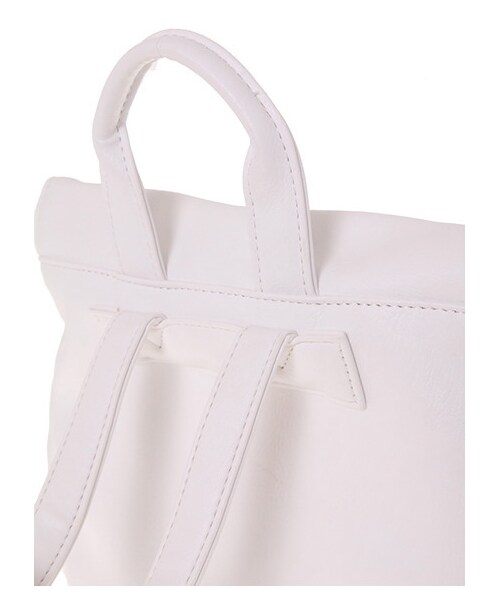 earth music&ecology（アースミュージックアンドエコロジー）の「・リボンリュック（バッグ・ポーチ・レディース・オフホワイト/ブラック・F）」の7枚目の写真